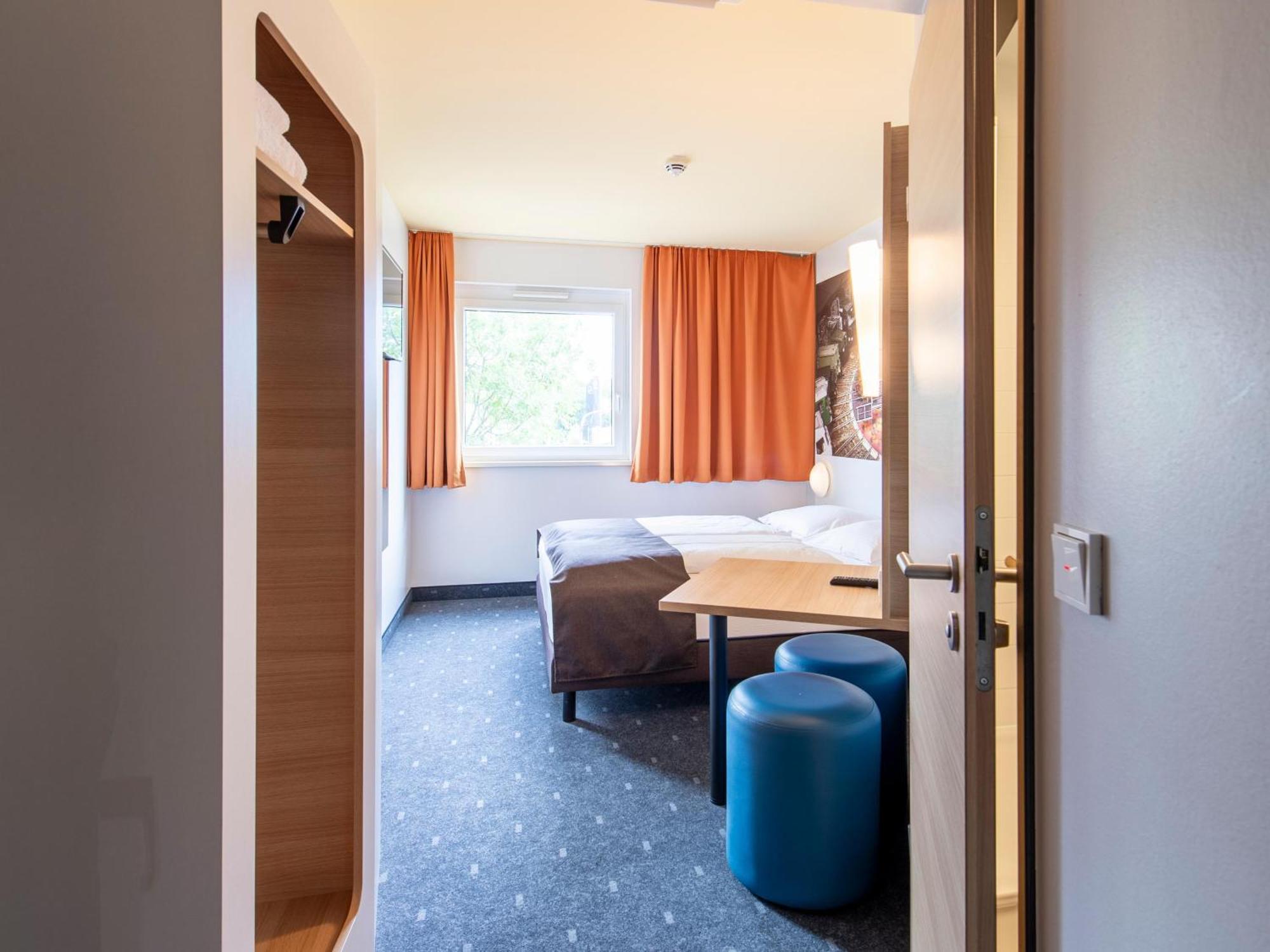 B&B Hotel Augsburg-Süd Exterior foto